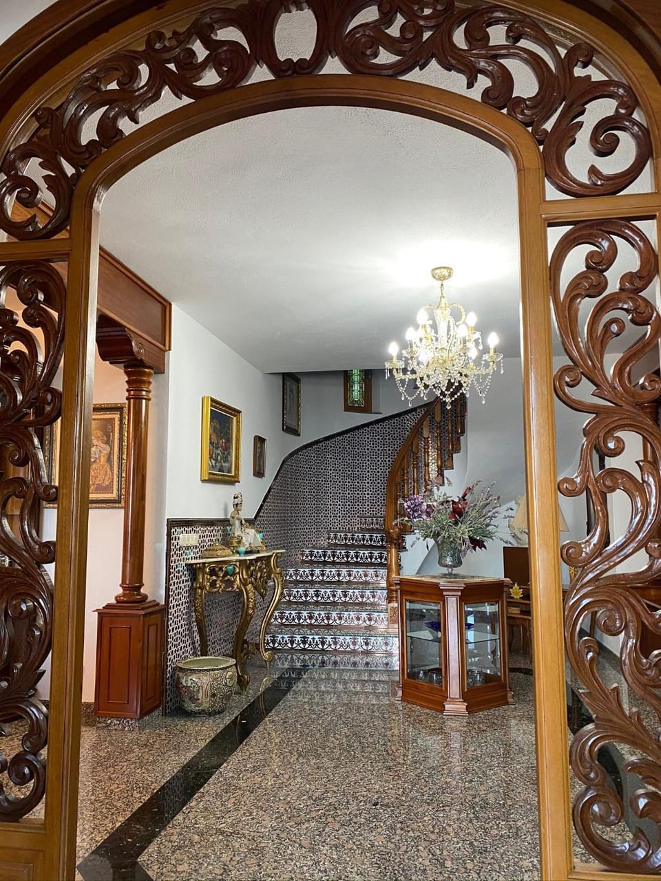 Property building, Living room