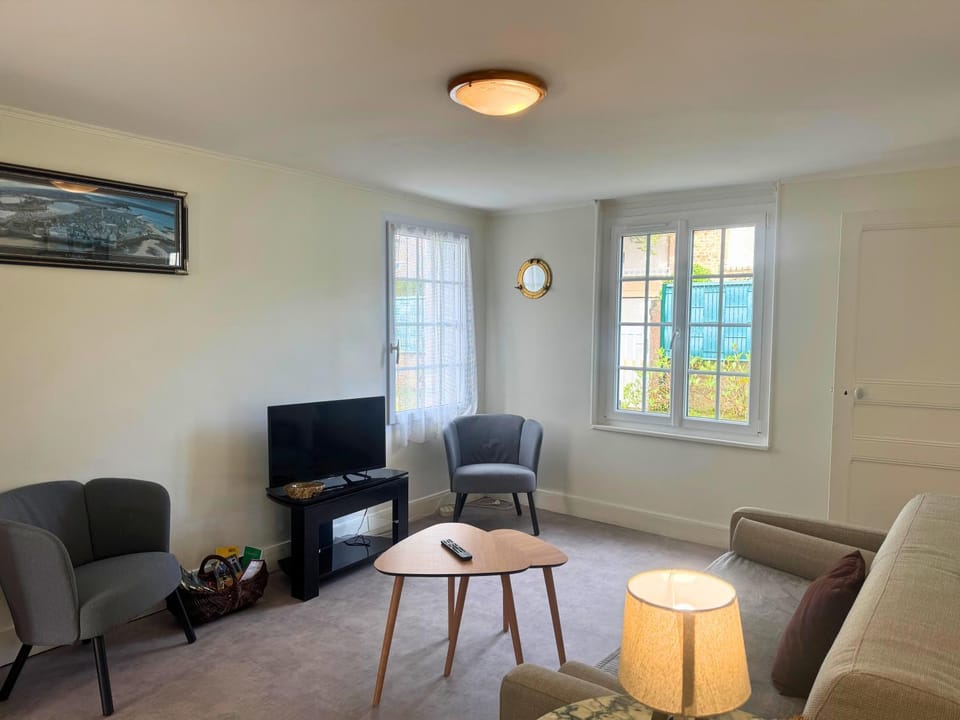 Havre de paix à Lancieux - 100m des plages Apartment in Brittany