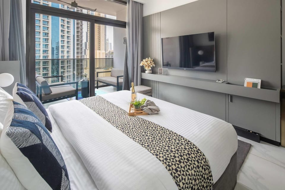 Bed, TV and multimedia
