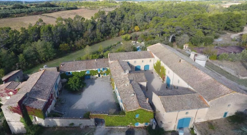 Les chambres du domaine de russol Bed and Breakfast in Occitanie