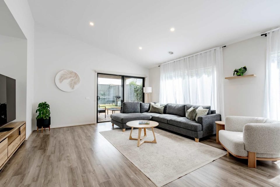 Communal lounge/ TV room, TV and multimedia, Living room