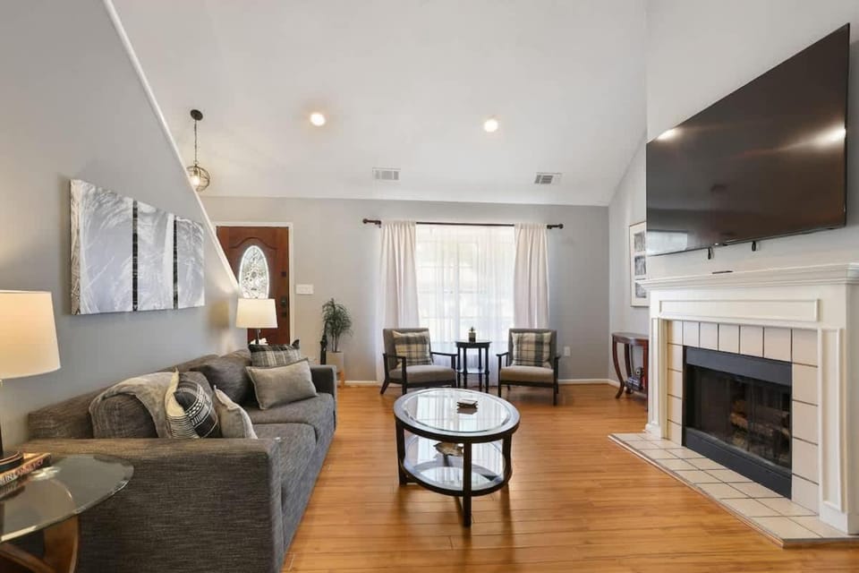 Midtown Savannah Gem Quiet and Close to Everything House in Savannah