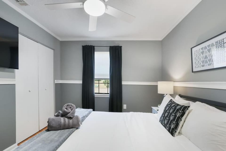 Midtown Savannah Gem Quiet and Close to Everything House in Savannah