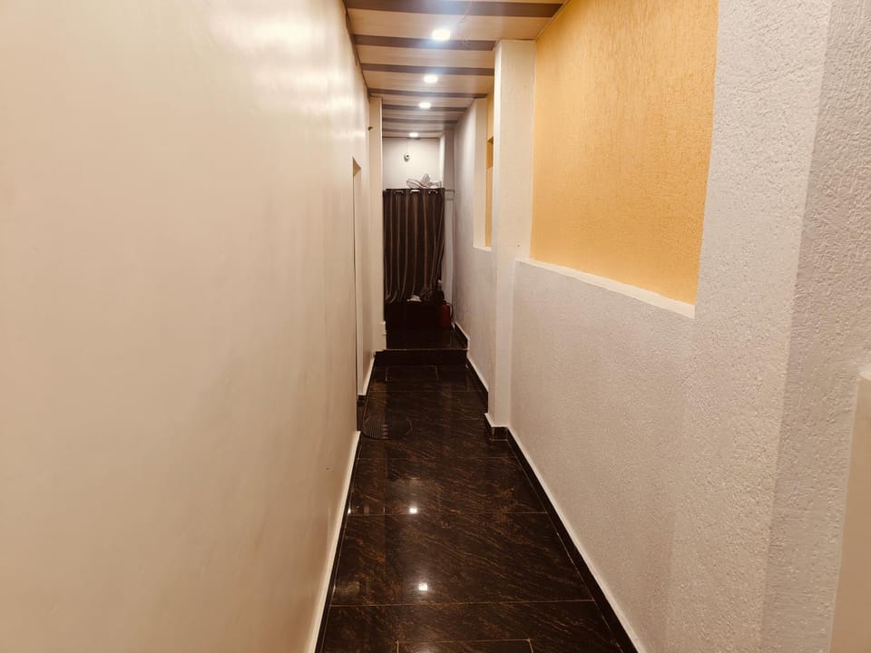 Shri ShivDarshan Guest House Bed and Breakfast in Varanasi