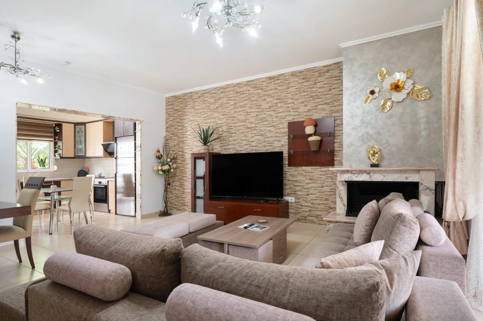 Happy Holidays Messinia House in Messenia