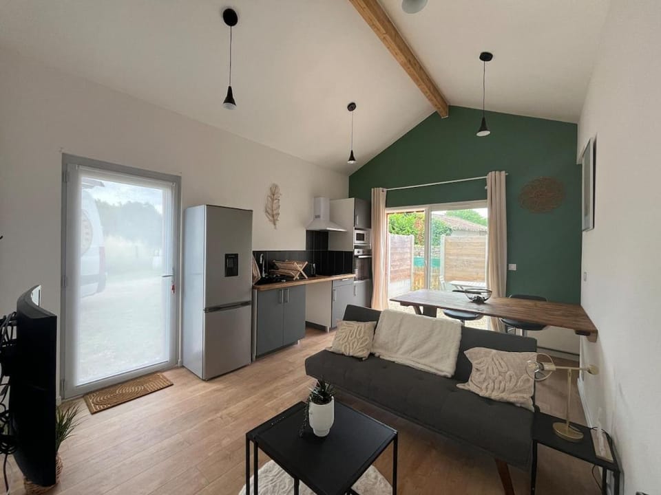 Maison indépendante avec cour privative House in Nouvelle-Aquitaine