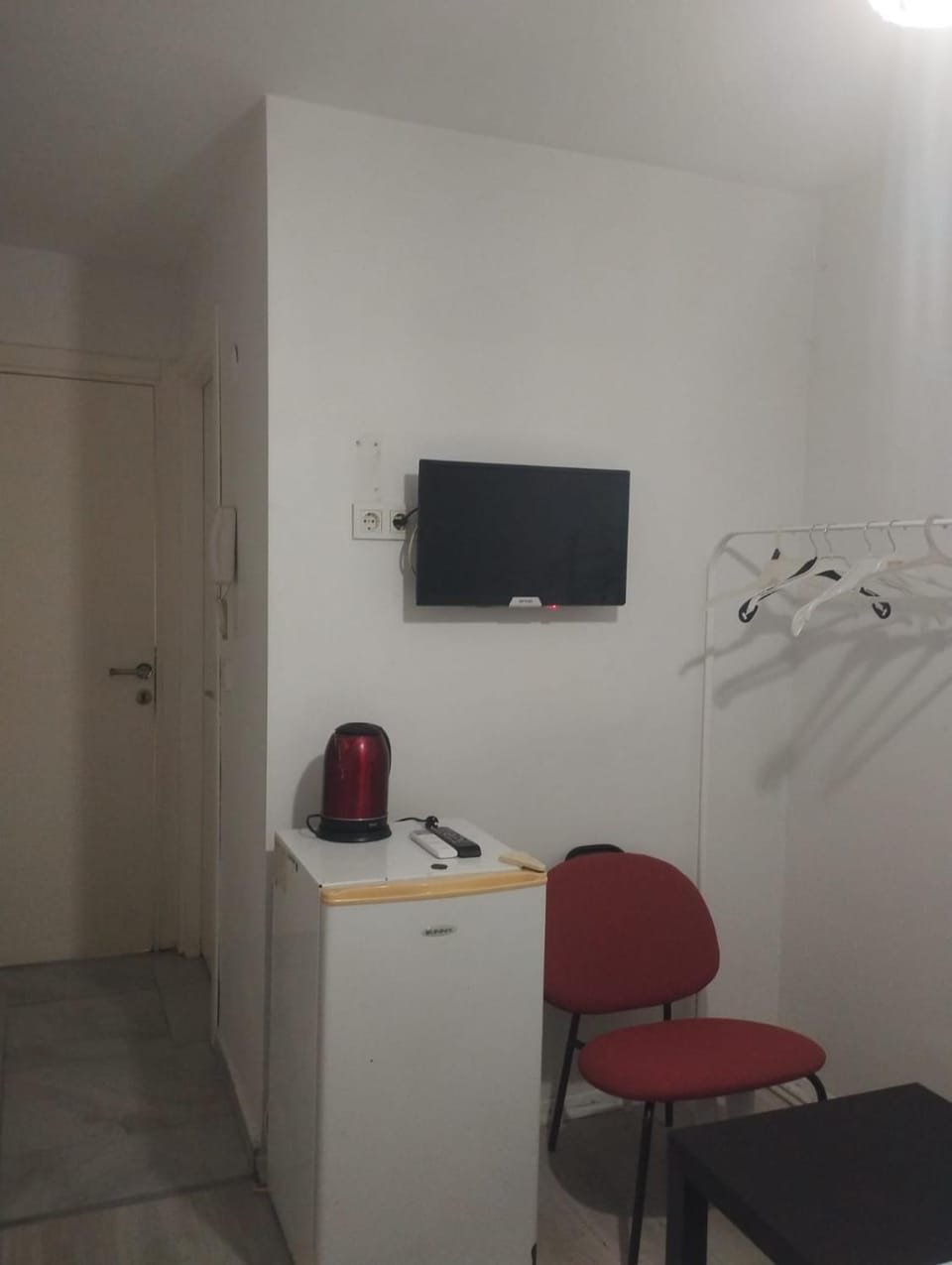 TV and multimedia, wardrobe