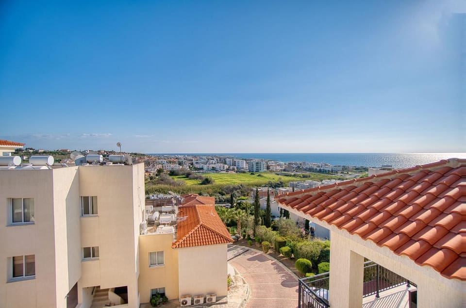 Property building, Day, Natural landscape, Bird's eye view, Other, City view, Sea view