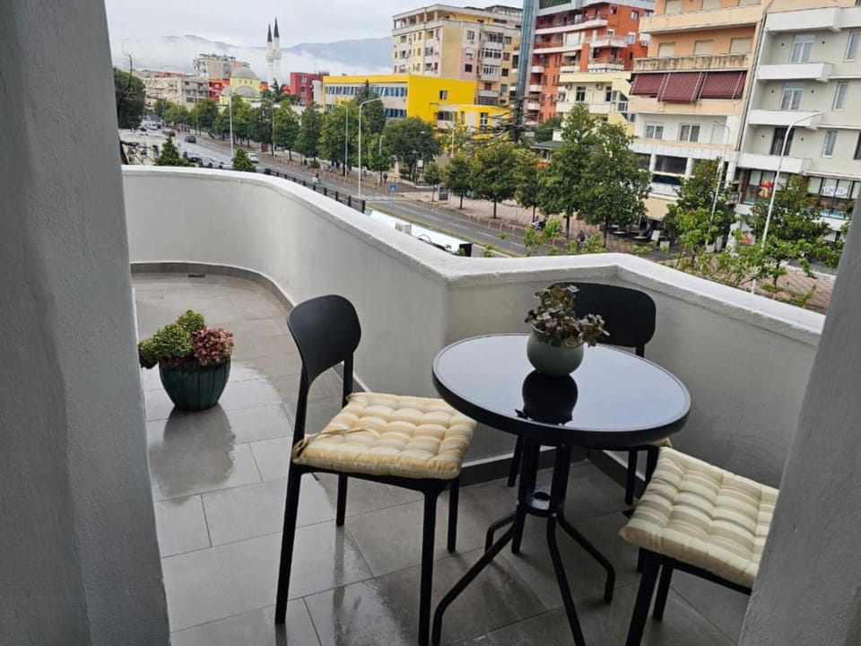 Property building, Balcony/Terrace, City view, Internal: Not applicable to any particular room