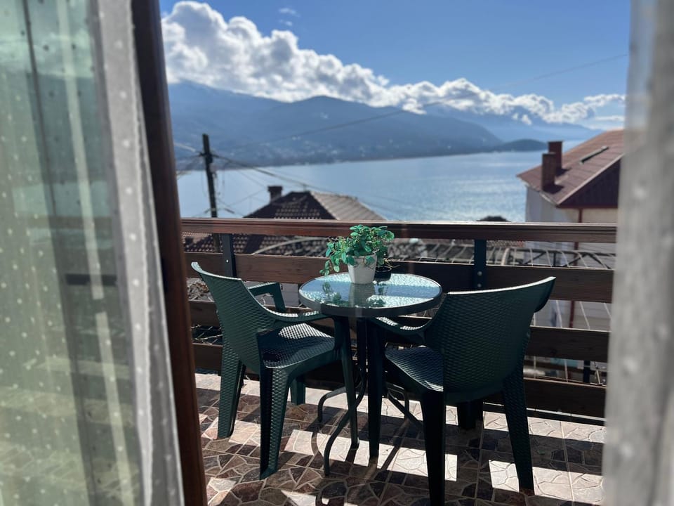 Patio, Day, Natural landscape, Balcony/Terrace, Lake view, Mountain view