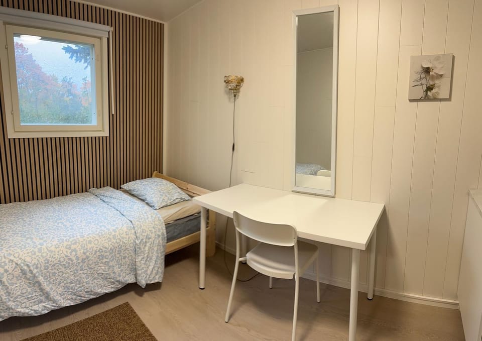 Small guesthouse in garden Apartment in Turku