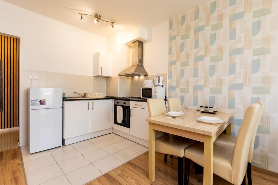 Prime Stay - Modern 1 Bedroom Apartment with 2 Balcony & Parking Included Apartment in Budapest
