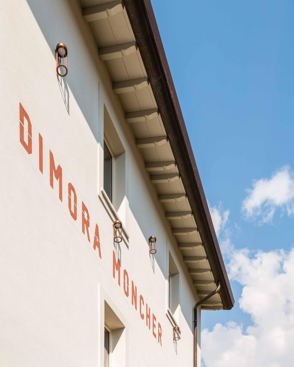 Dimora Moncher Bed and Breakfast in Province of Massa and Carrara
