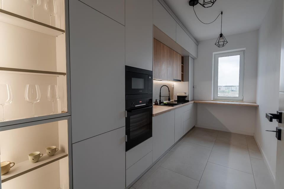 Coffee/tea facilities, Kitchen or kitchenette, dishwasher, microwave, oven, stove
