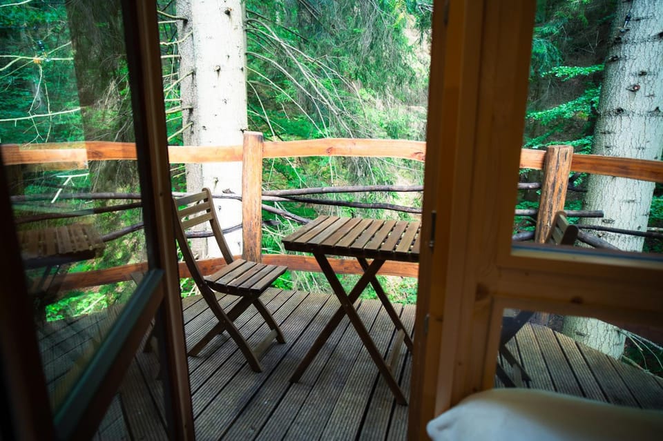 Veža v korunách stromov Luxury tent in Slovakia