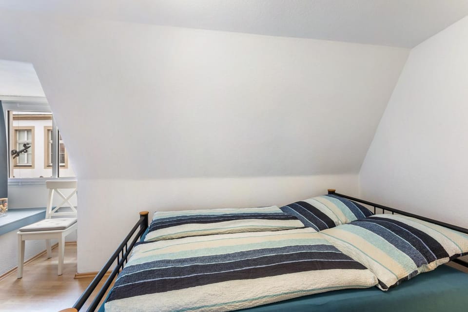 Property building, Living room, Bedroom