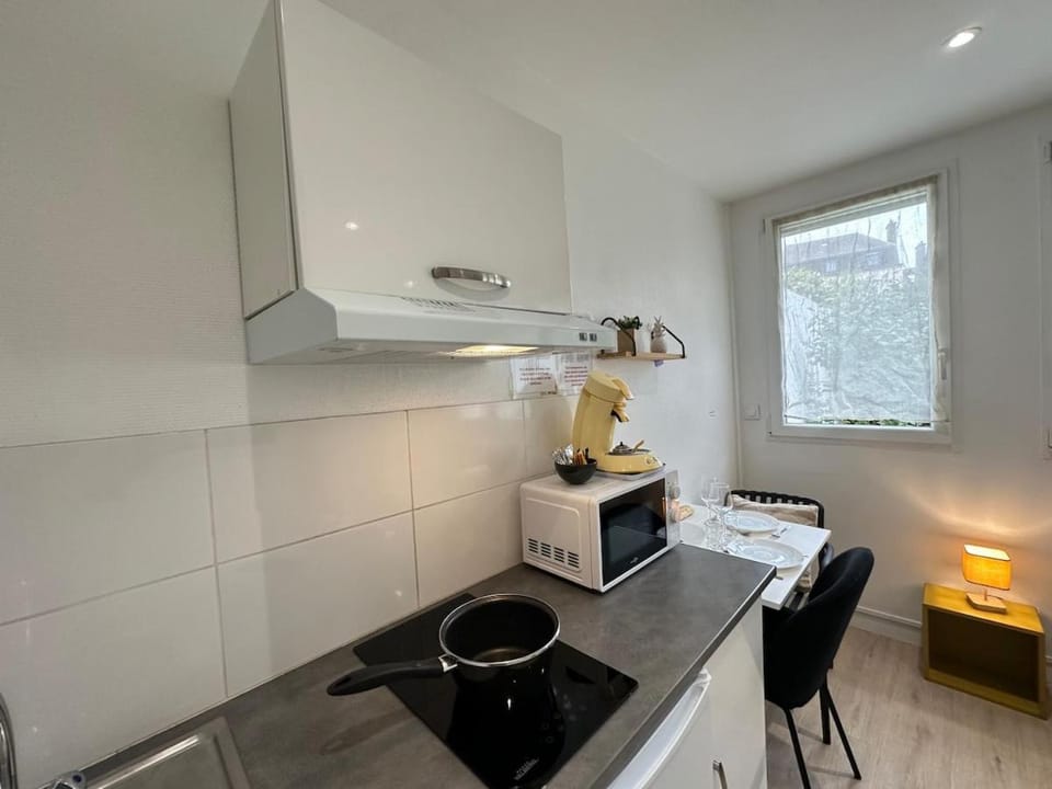 C Stockholm - Studio cosy avec extérieur privatif Apartment in Grand Est