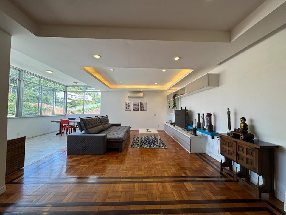Cosme Velho 5Qs · Waterfall Corcovado Duplex Penthouse Apartment in Santa Teresa