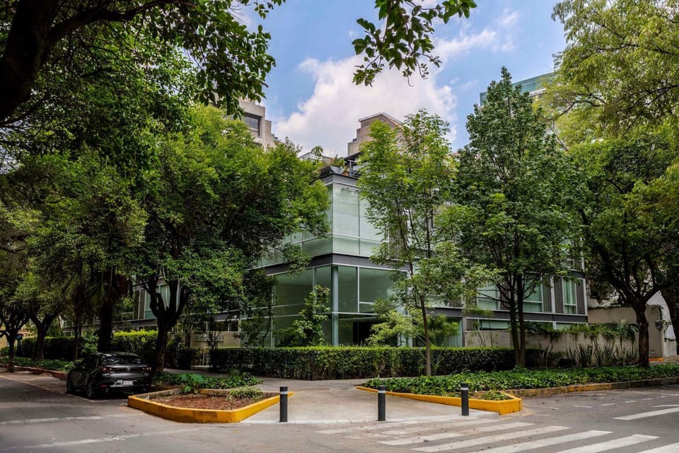 Capitalia Terrace Speed Wifi Explore Polanco Apartment in Mexico City