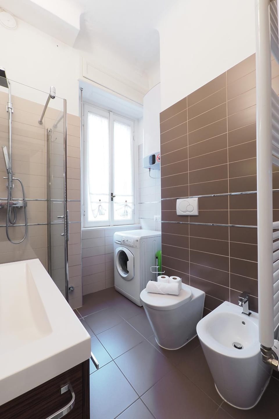 Shower, Toilet, Bathroom, bidet, towels, washing machine