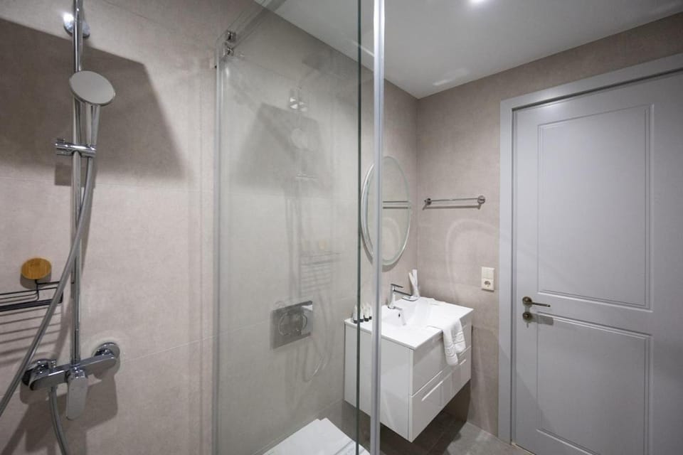 Pearl of Avlabari 5 14 Suite Apartment in Tbilisi, Georgia