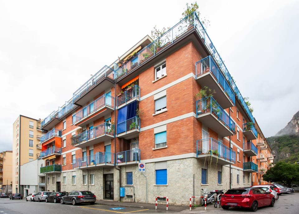 Property building, Street view, Parking
