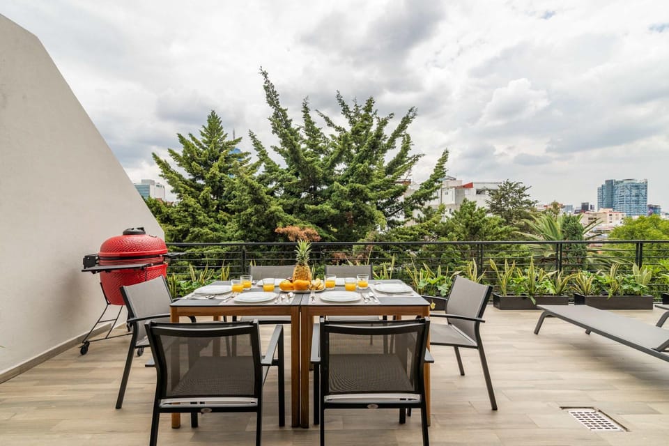Capitalia Breathtaking Views & Onsite Gym Apartment in Mexico City