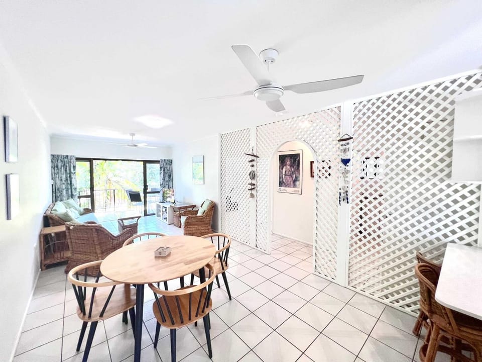 Kirrama 4 Family Beachside Escape House in Wongaling Beach
