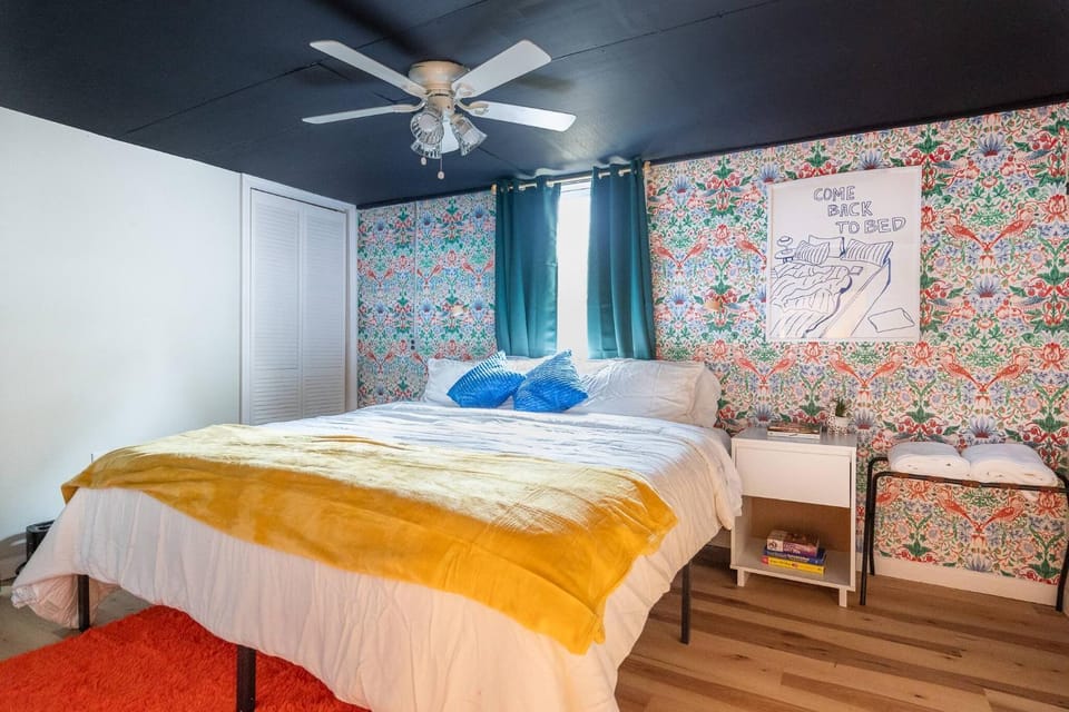Bed, Bedroom, wardrobe