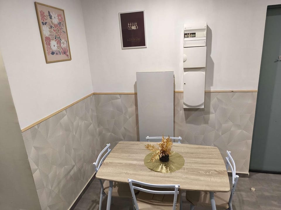 Appartement RDC avec parking au centre-ville Apartment in Grand Est