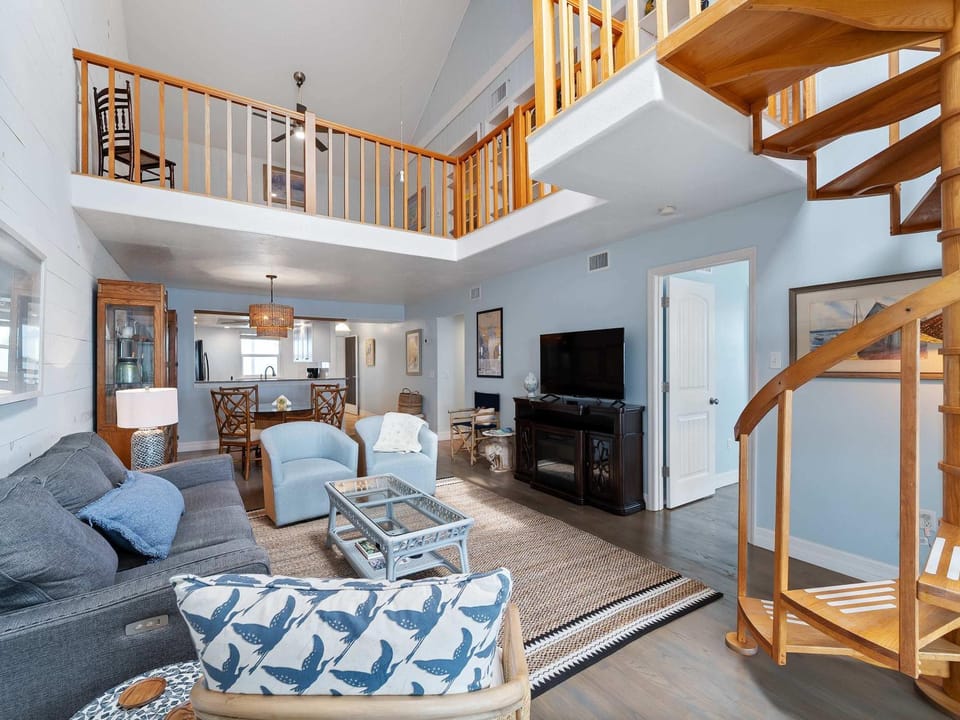 Relaxing Riverfront Haven Heated Pool River Views House in North Port