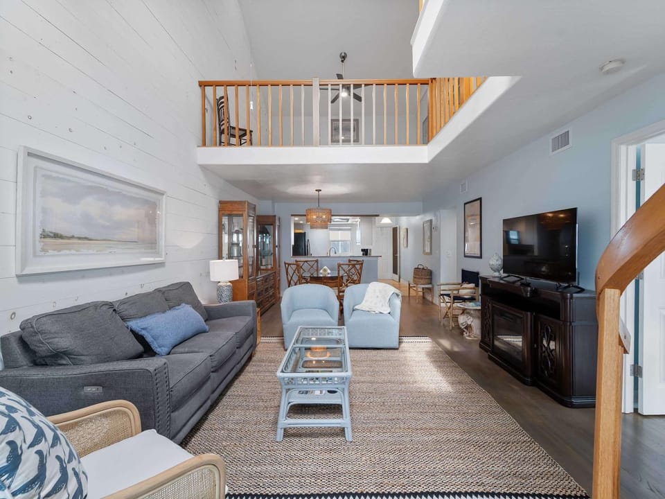 Relaxing Riverfront Haven Heated Pool River Views House in North Port