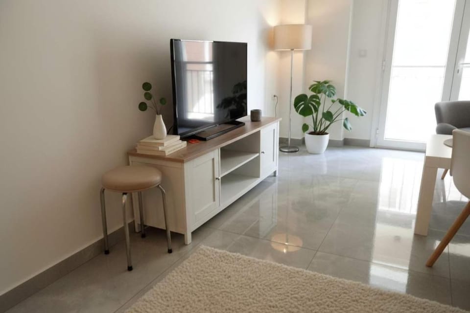 Your Cozy Corner in Central Kypseli Apartment in Athens
