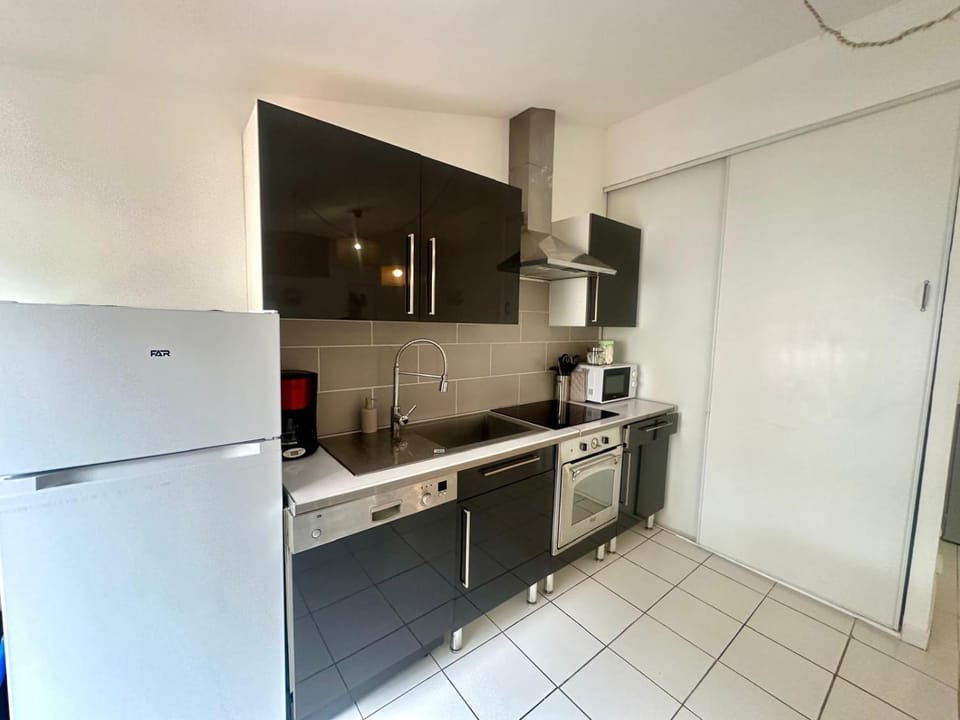 Cosy Appartement climatisé 45 m2 en cœur de ville, proche gare Apartment in Narbonne