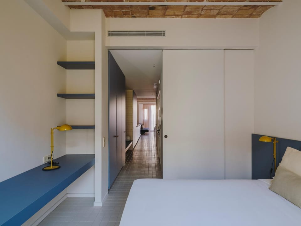 Bed, Photo of the whole room, Bedroom, wardrobe