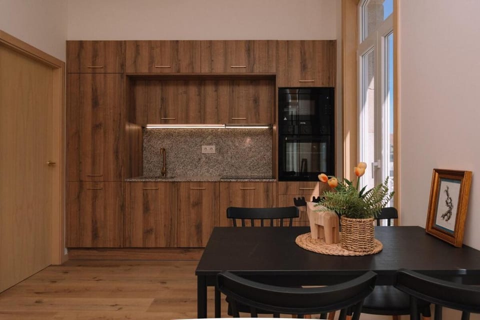 Elegancia luz y calidez - Apto 2 by CABANA Rentals Apartment in Vigo