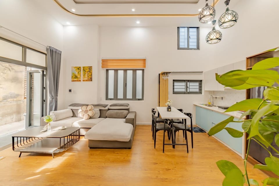 Living room, Photo of the whole room, Seating area