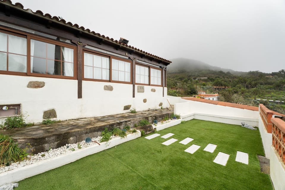 Property building, Balcony/Terrace