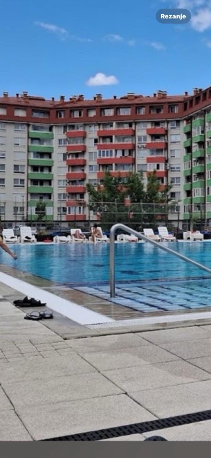 Dobrinja 5 kod bazena Apartment in Sarajevo