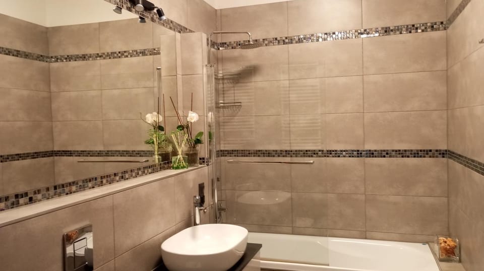 Shower, Bathroom, Bath