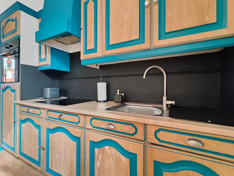 Kitchen or kitchenette, stove
