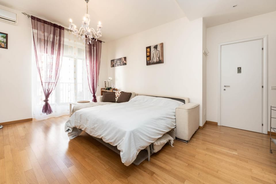 Isabel House Apartment in Milan