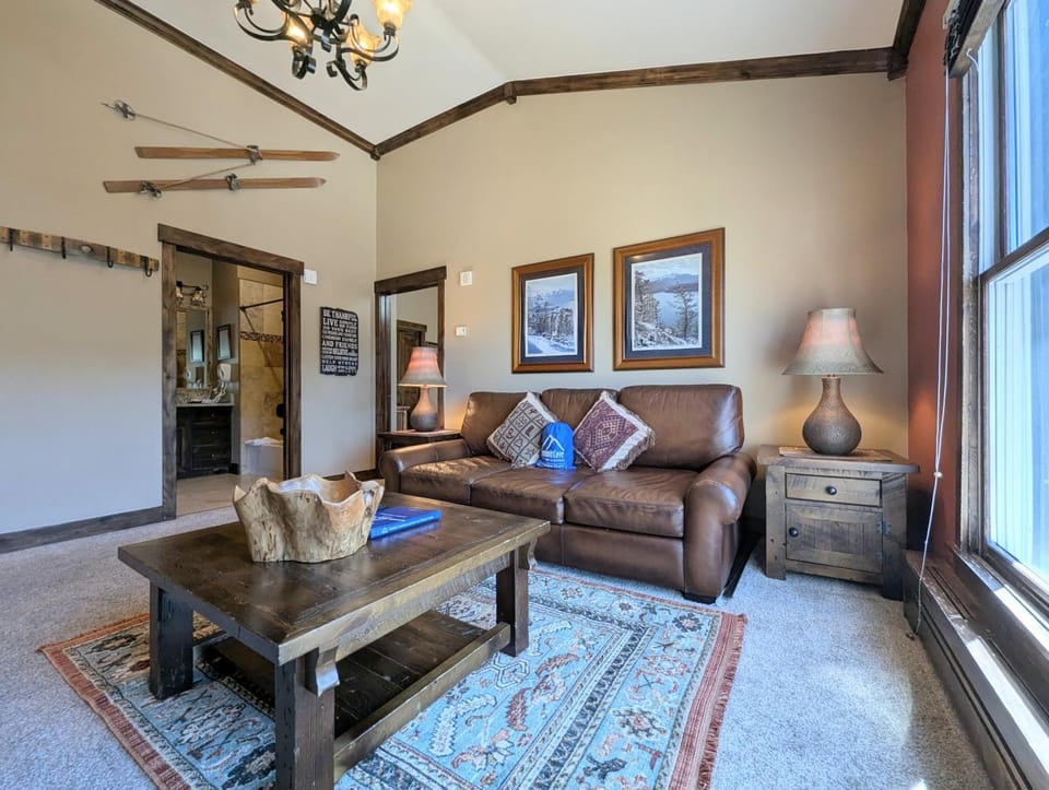 Black Bear 8073 by SummitCove Lodging in Colorado House in Keystone
