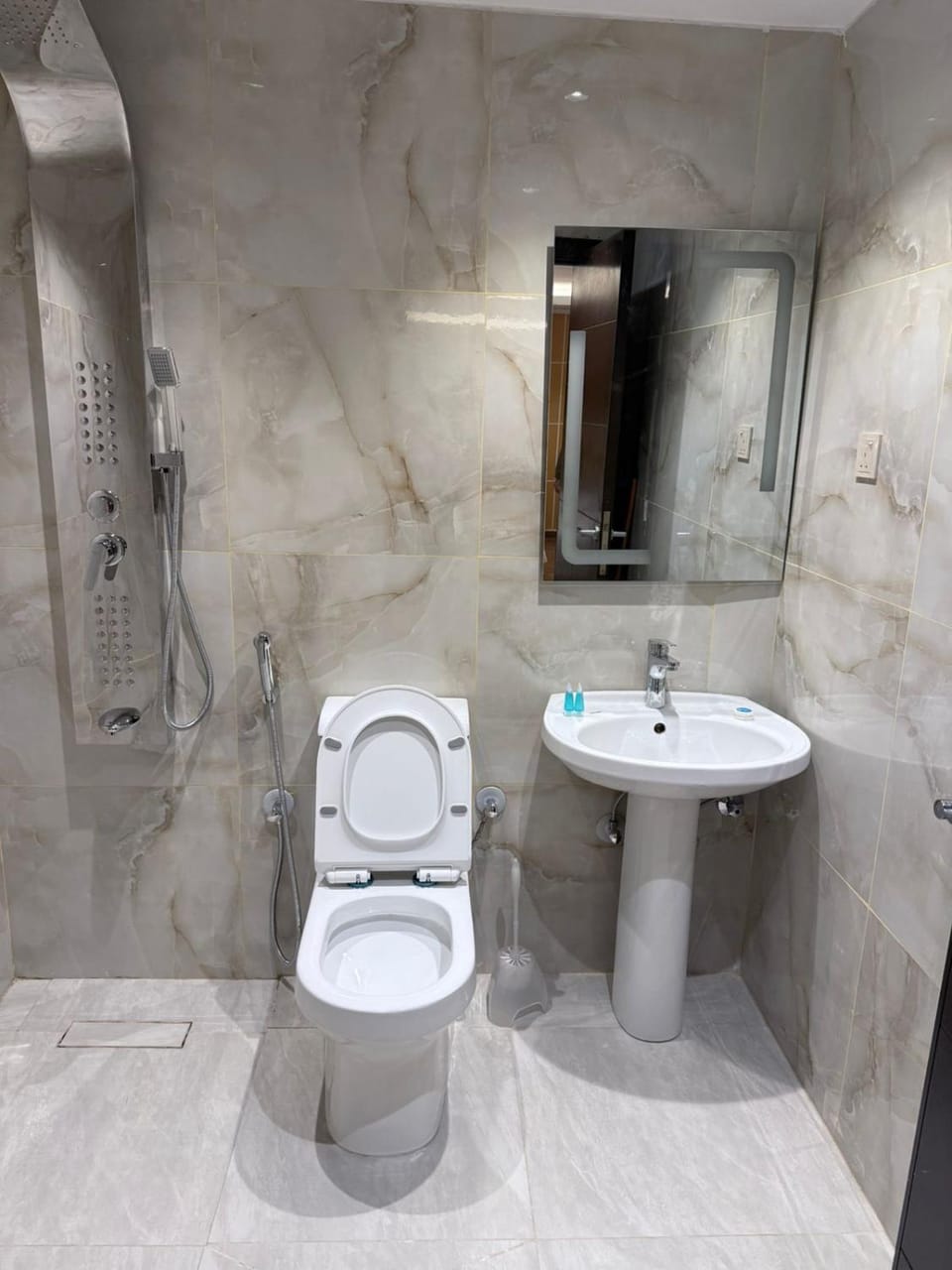 Shower, Toilet, Bathroom