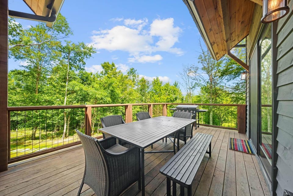 LimeLight Lodge at Eagles Nest House in Beech Mountain