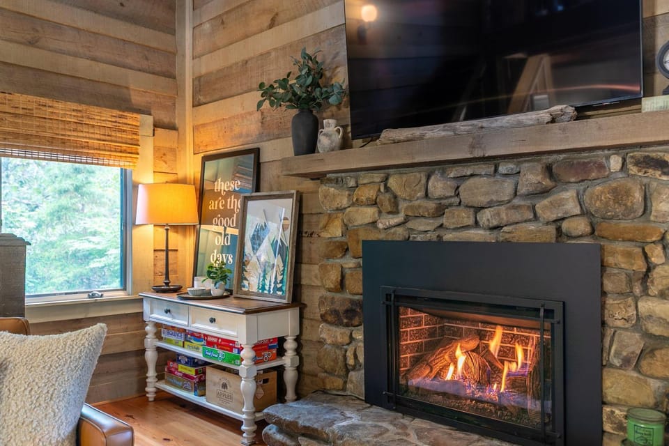 Tucked Away House in Watauga