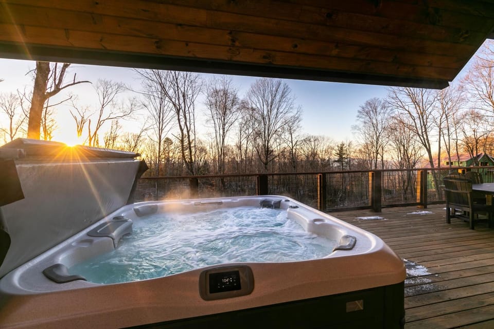 Red Sky Retreat at Eagles Nest House in Beech Mountain