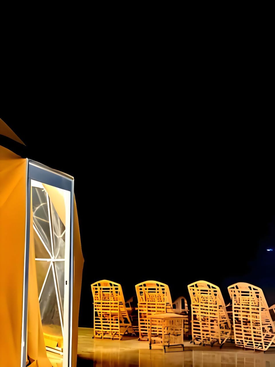 Night, sunbed