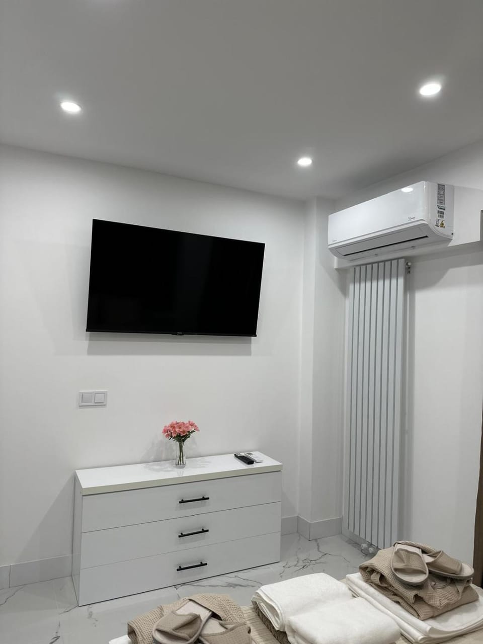 Apartament de lux Ion Mihalache Apartment in Bucharest