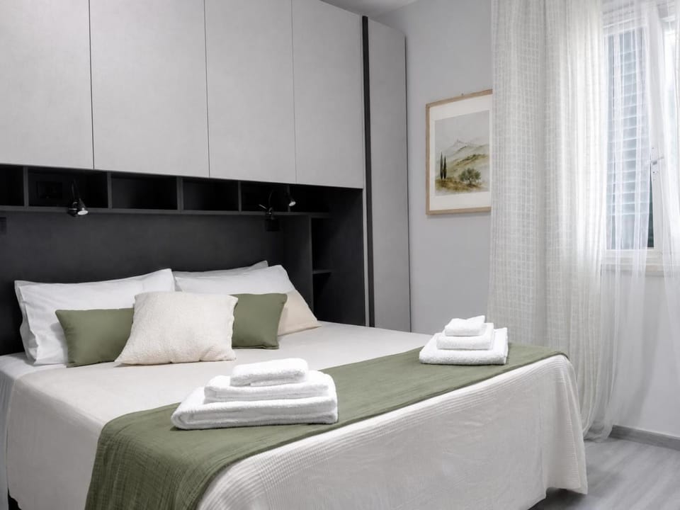 People, Photo of the whole room, Bedroom, Guests, children, older children, Family, furniture, heating, internet, towels, air conditioner